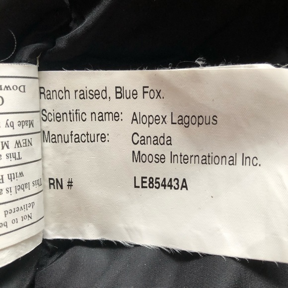 Moose Knuckles Red Ski & Snow Jacket - Picture 10 of 11